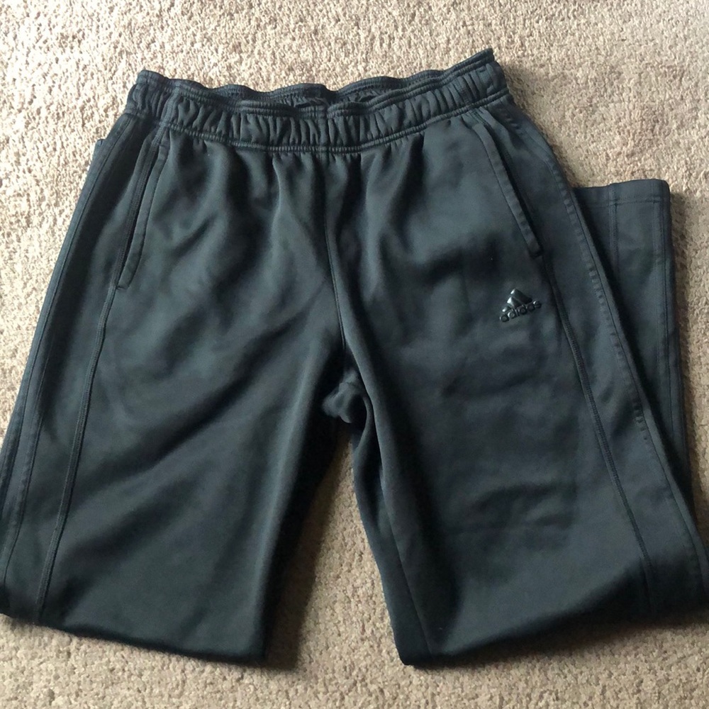 🖤Women’s Adidas Climawarm Sweatpants 🖤